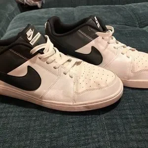Nike | Shoes | Vintage Mens Size 2 Nike Backboard Ii | Poshmark display picture 2